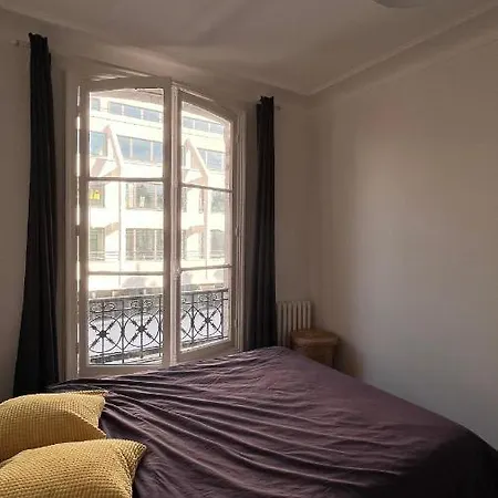 Bright 2 Bedroom Flat In Charming & Centric Brough 아파트 *
